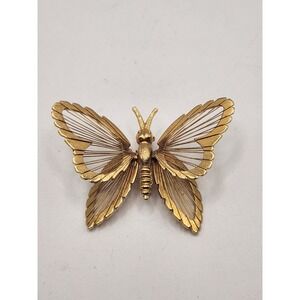 Monet Vintage Gold Tone Butterfly Brooch Pin Filigree Wire Wings Textured Body